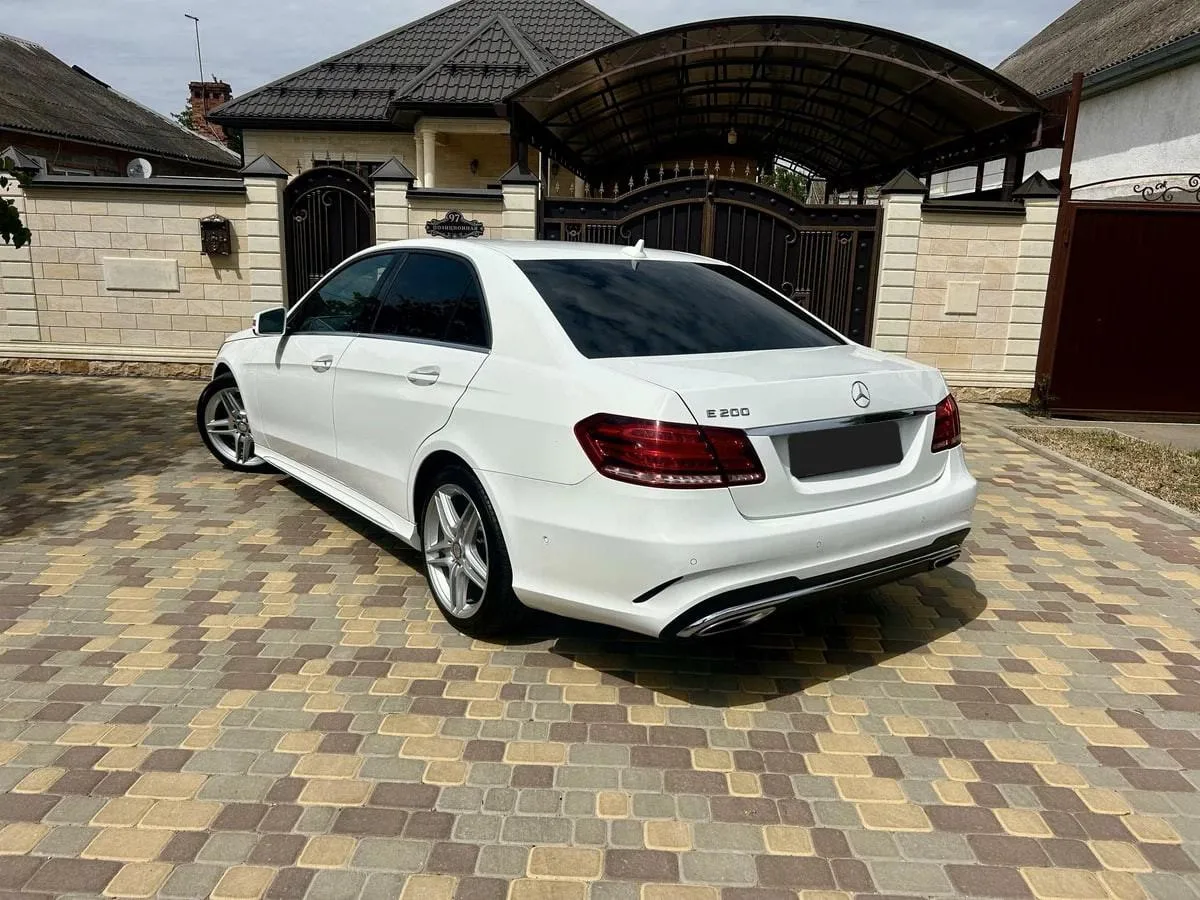 Mercedes-Benz E-Класс