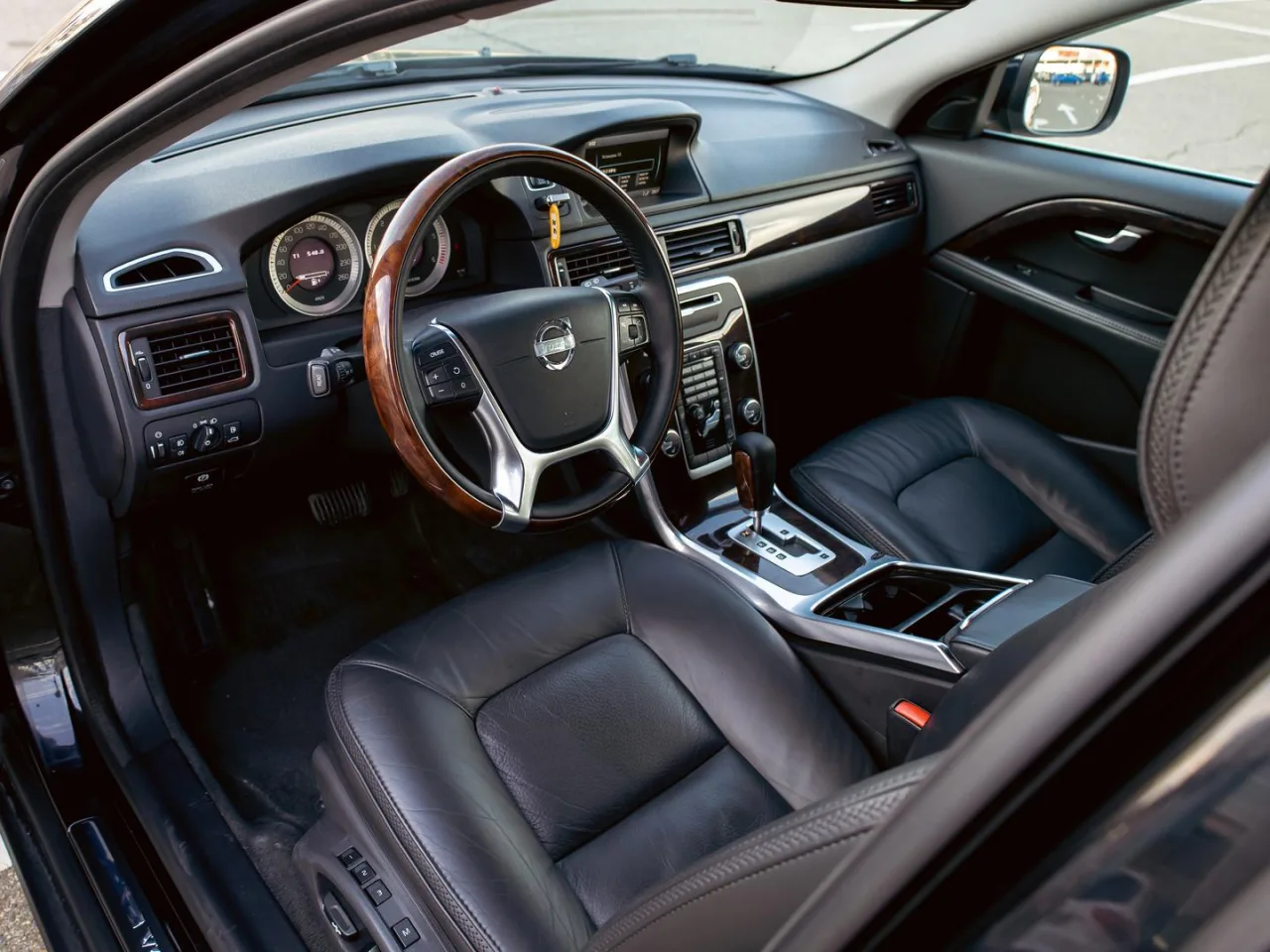 Volvo XC70