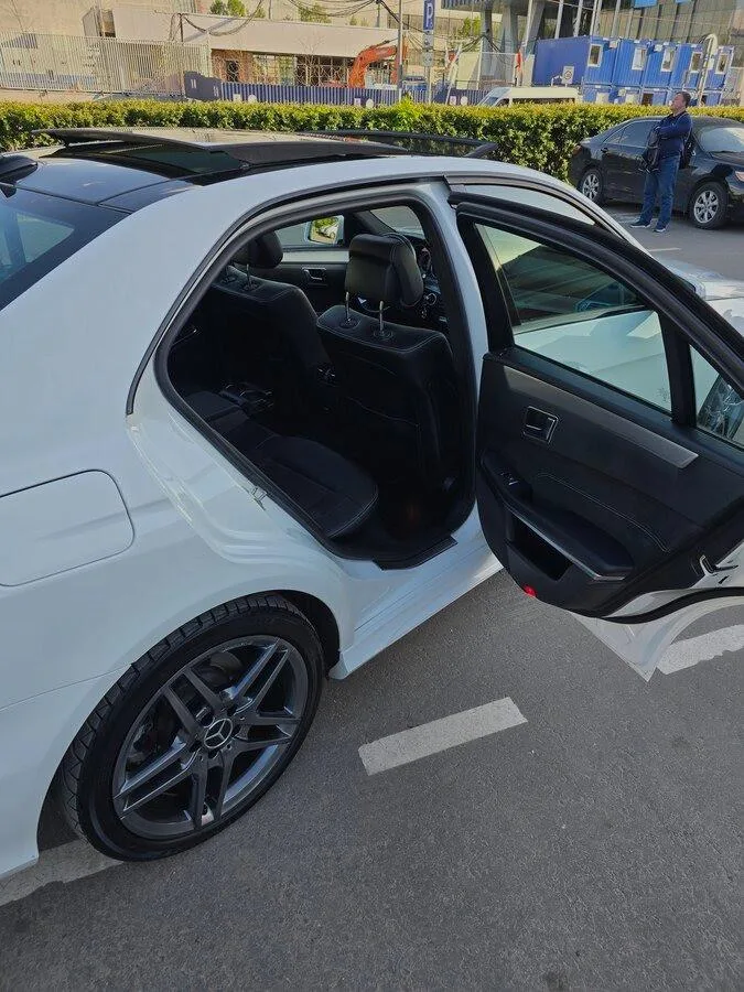 Mercedes-Benz E-Класс