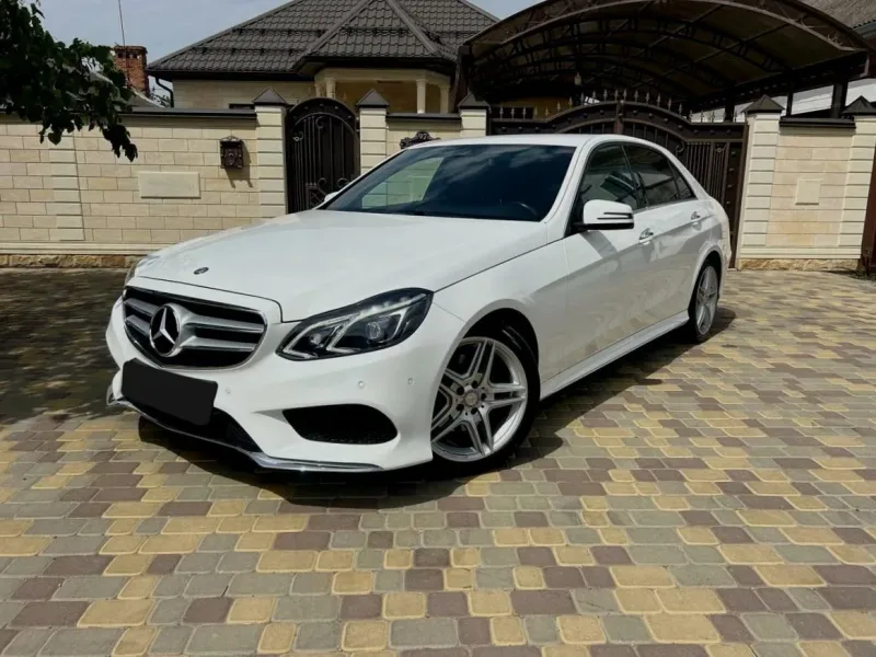 Mercedes-Benz E-Класс 2015
