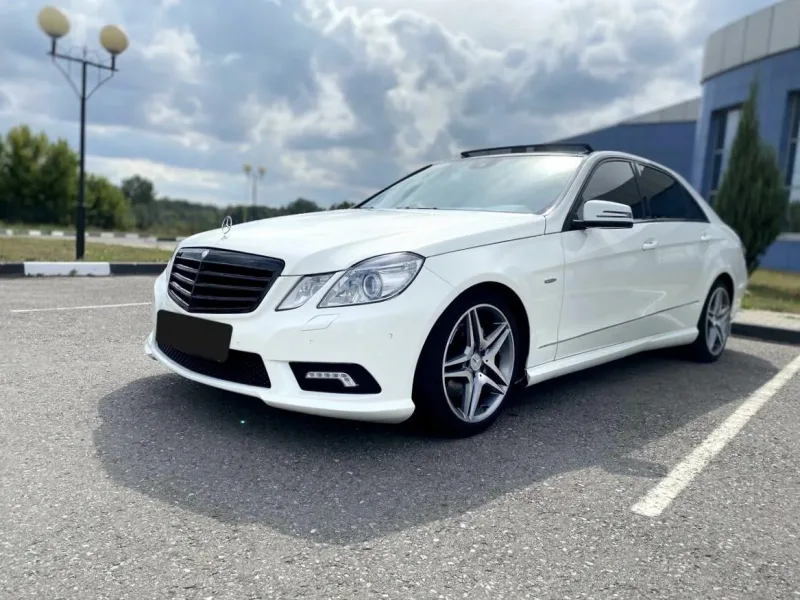 Mercedes-Benz E-Класс 2013