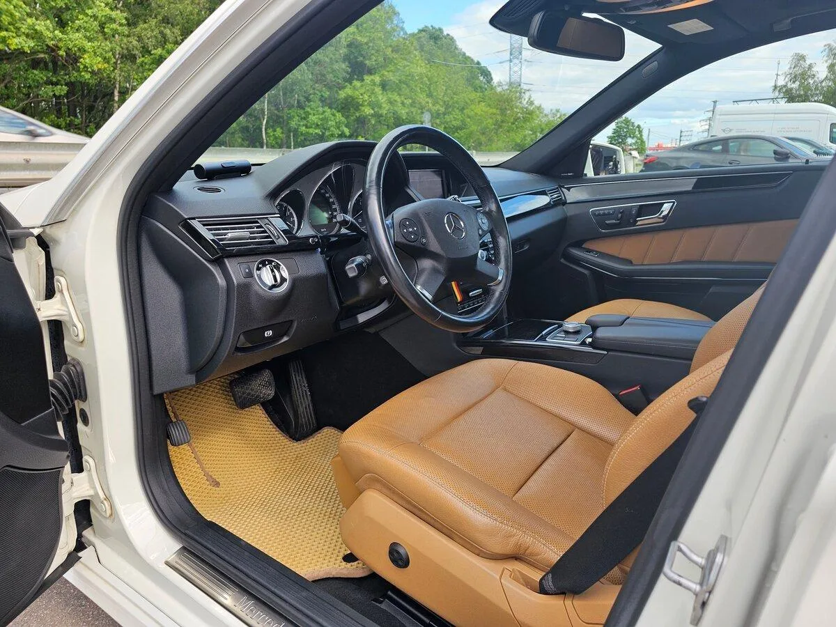 Mercedes-Benz E-Класс