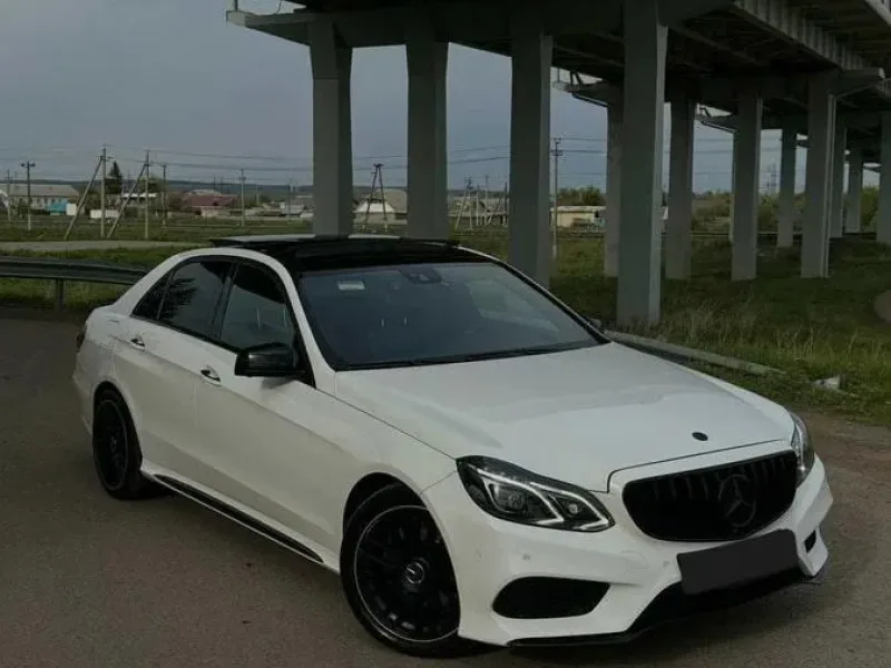 Mercedes-Benz E-Класс 2015