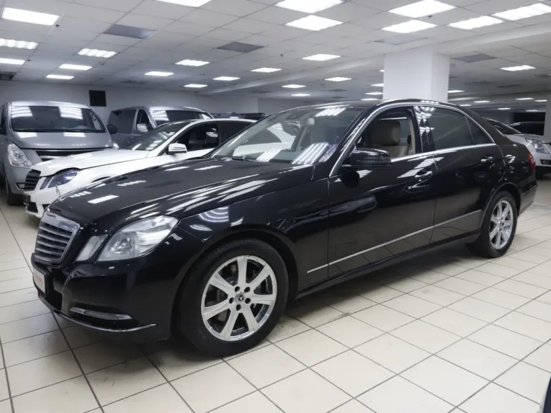 Mercedes-Benz E-Класс 2012