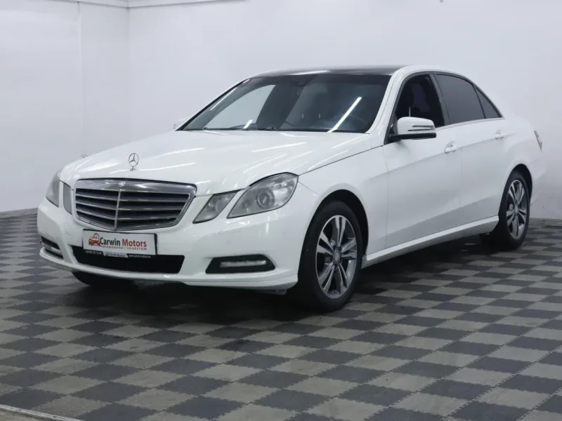 Mercedes-Benz E-Класс 2012