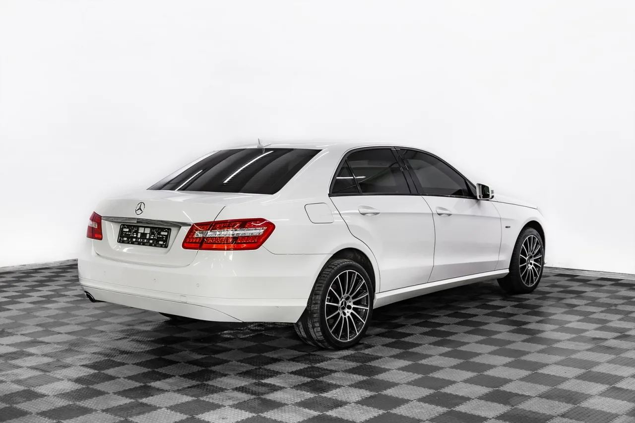Mercedes-Benz E-Класс