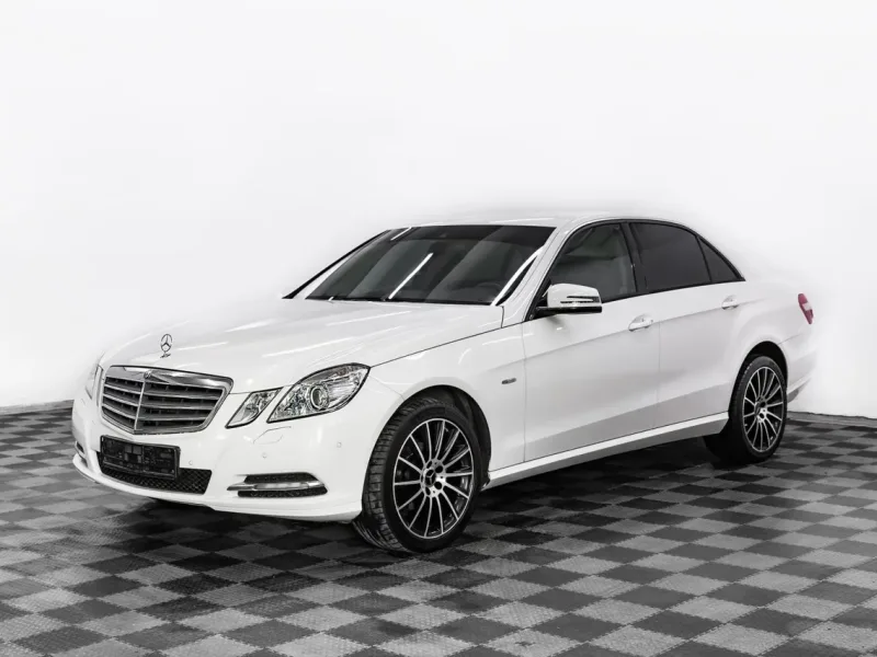 Mercedes-Benz E-Класс 2012