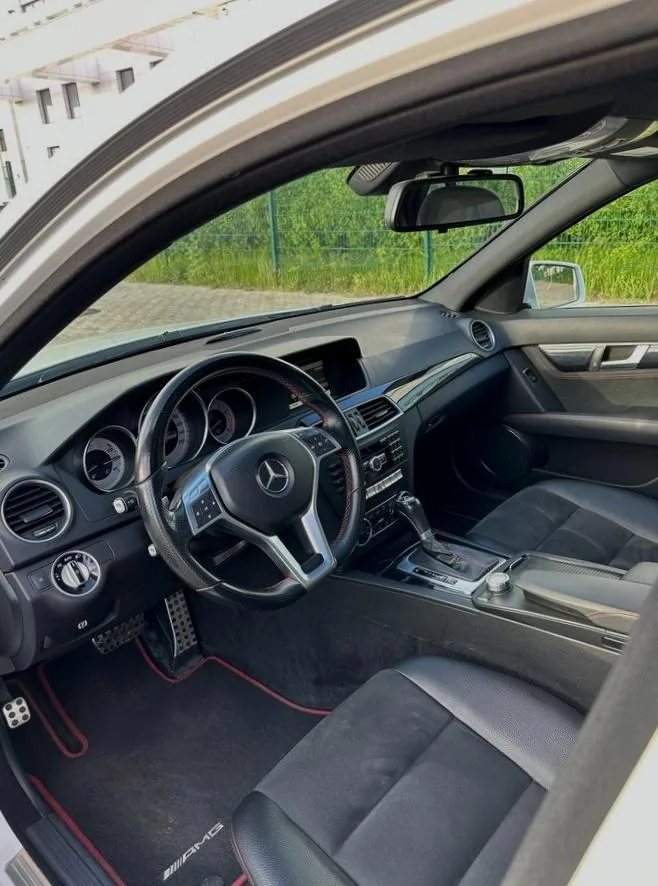 Mercedes-Benz C-Класс