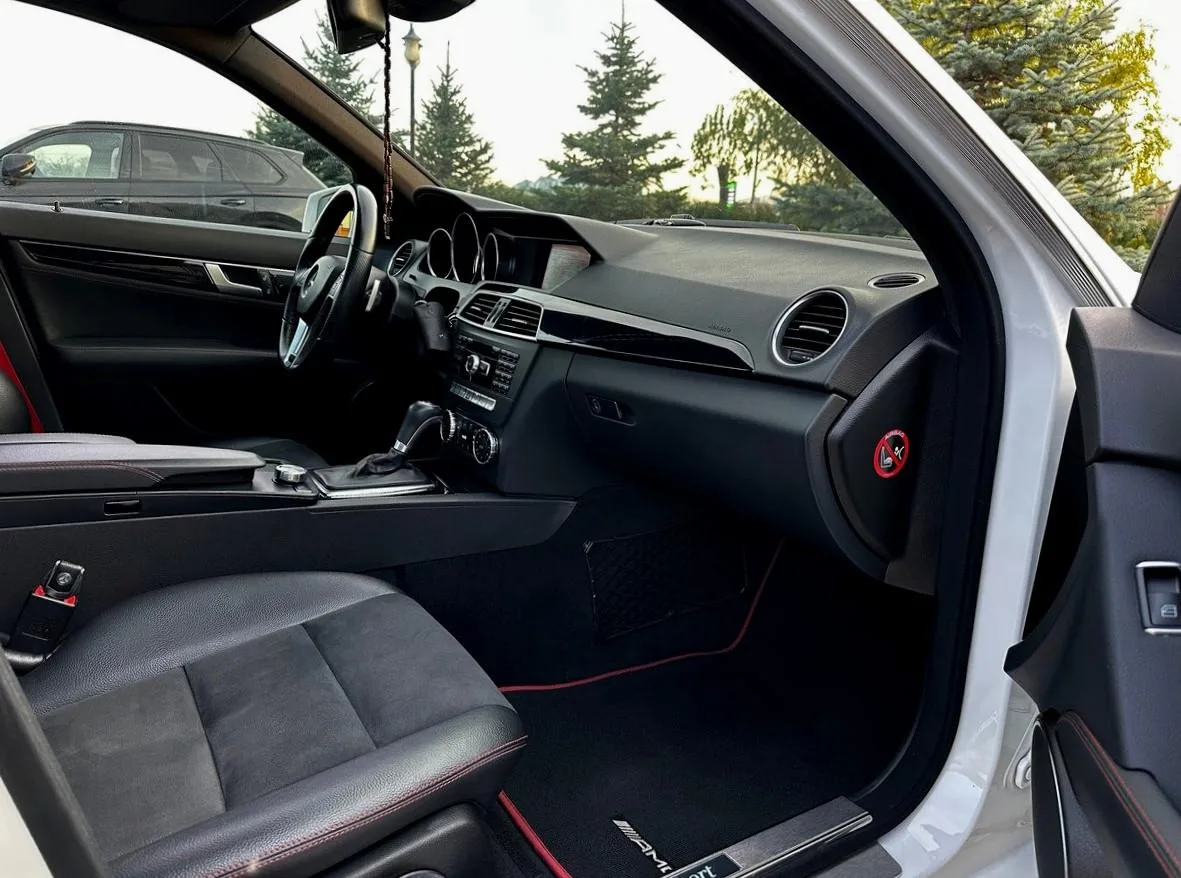 Mercedes-Benz C-Класс