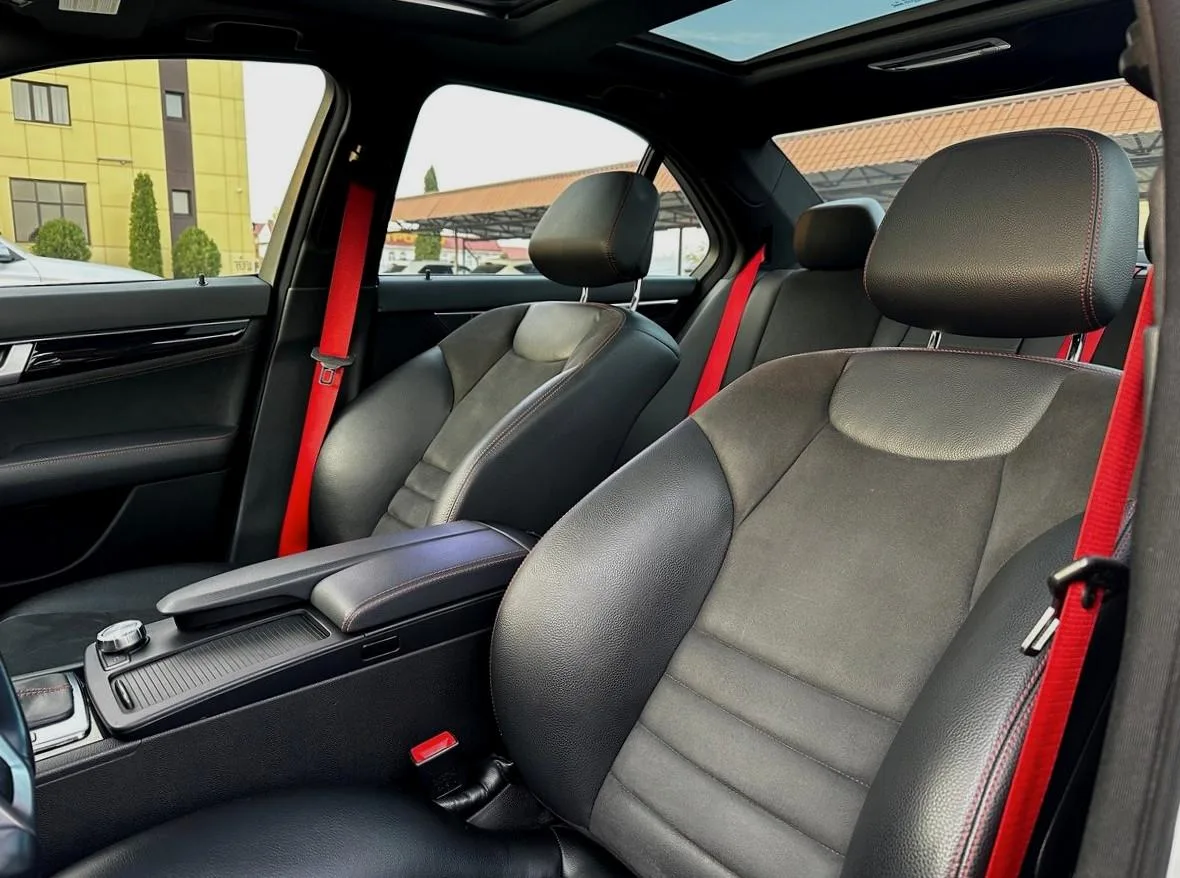 Mercedes-Benz C-Класс