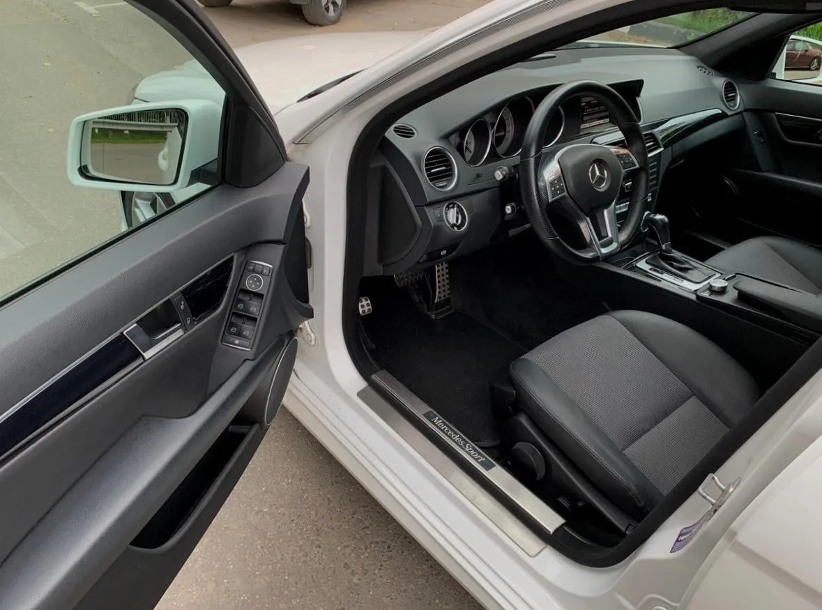 Mercedes-Benz C-Класс