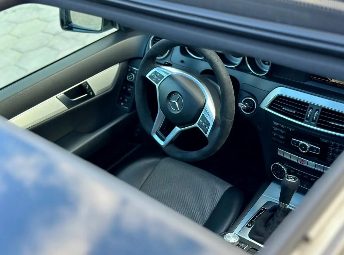 Mercedes-Benz C-Класс