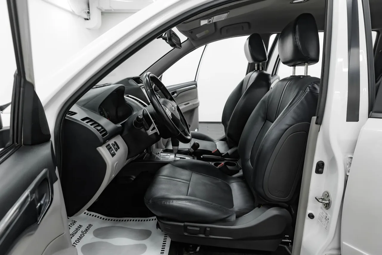 Mitsubishi Pajero Sport