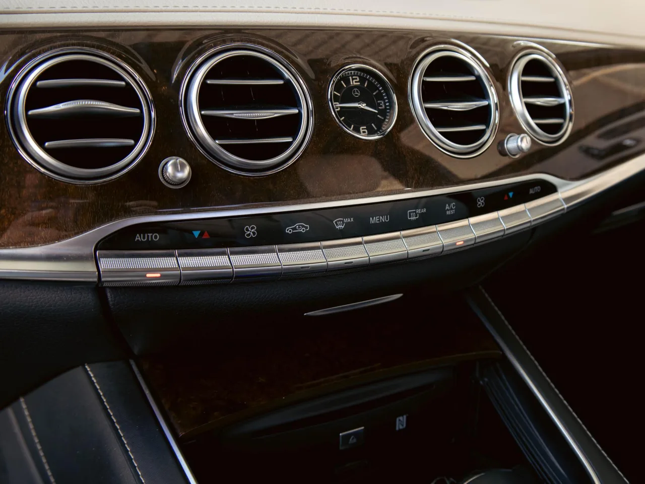 Mercedes-Benz S-Класс