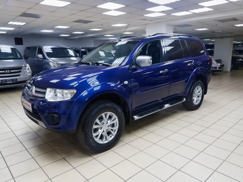 Mitsubishi Pajero Sport 2013