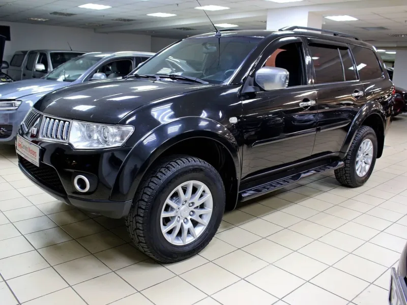 Mitsubishi Pajero Sport 2012