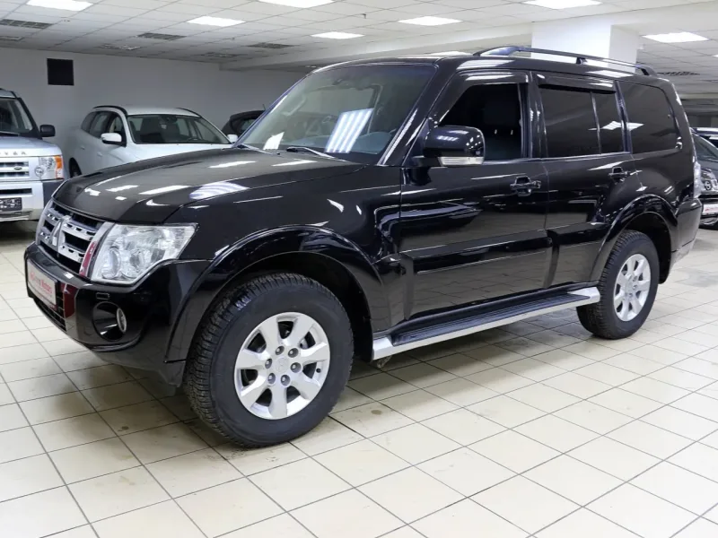 Mitsubishi Pajero 2013