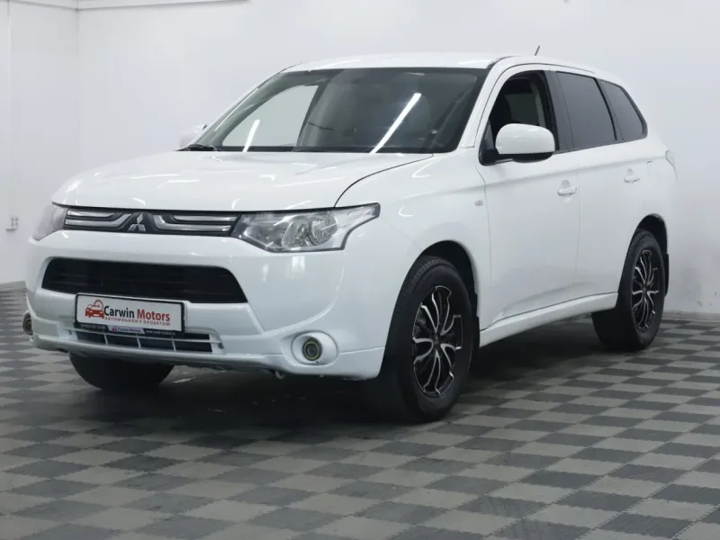 Mitsubishi Outlander 2013