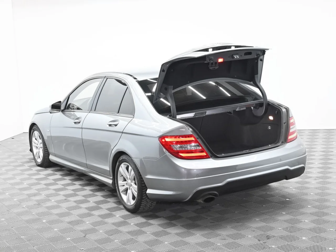 Mercedes-Benz C-Класс