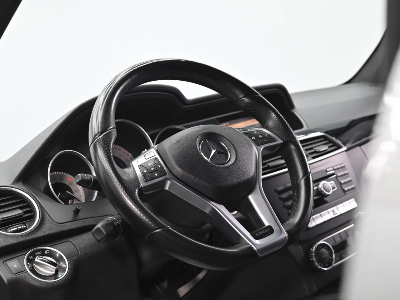 Mercedes-Benz C-Класс