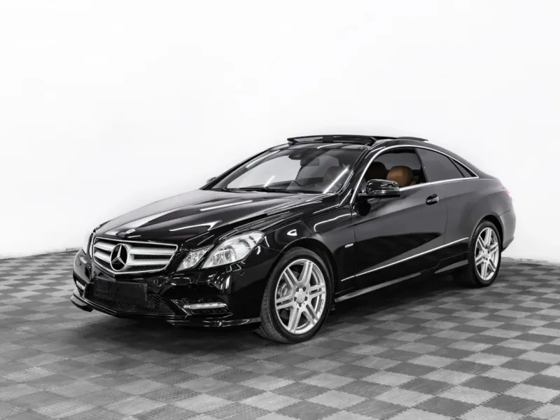 Mercedes-Benz E-Класс 2012
