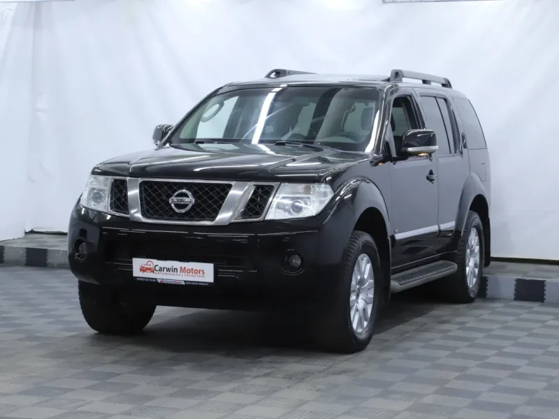 Nissan Pathfinder 2012