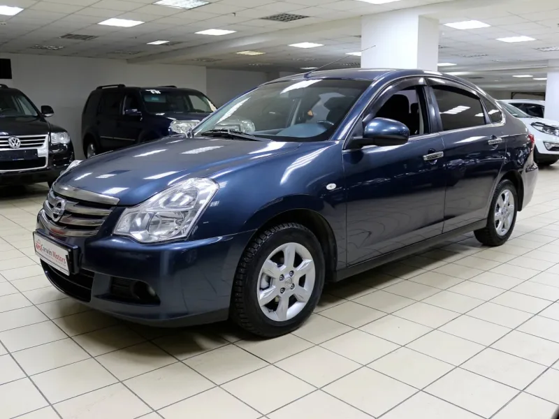 Nissan Almera 2015