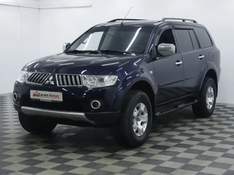 Mitsubishi Pajero Sport 2012