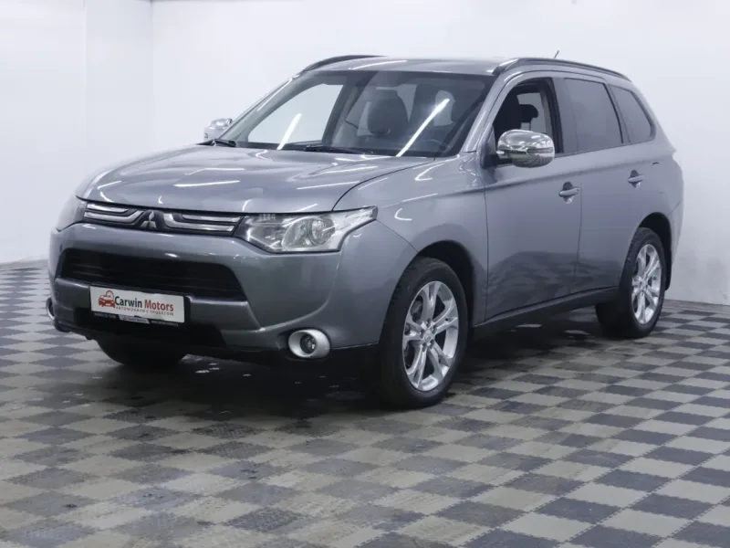Mitsubishi Outlander 2012