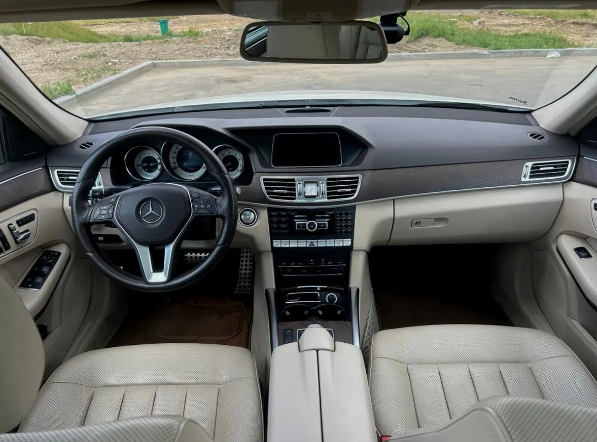 Mercedes-Benz E-Класс