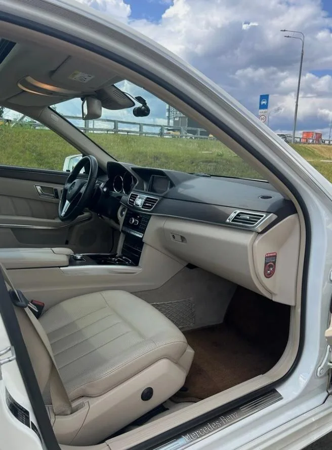 Mercedes-Benz E-Класс