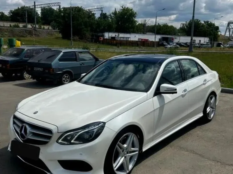 Mercedes-Benz E-Класс 2015