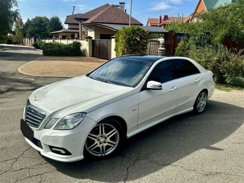 Mercedes-Benz E-Класс 2013