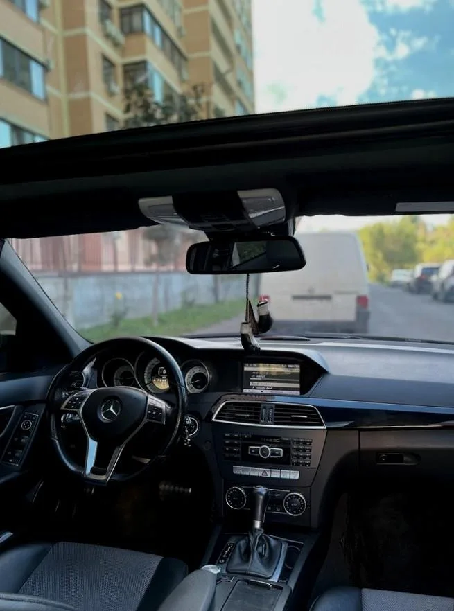 Mercedes-Benz C-Класс