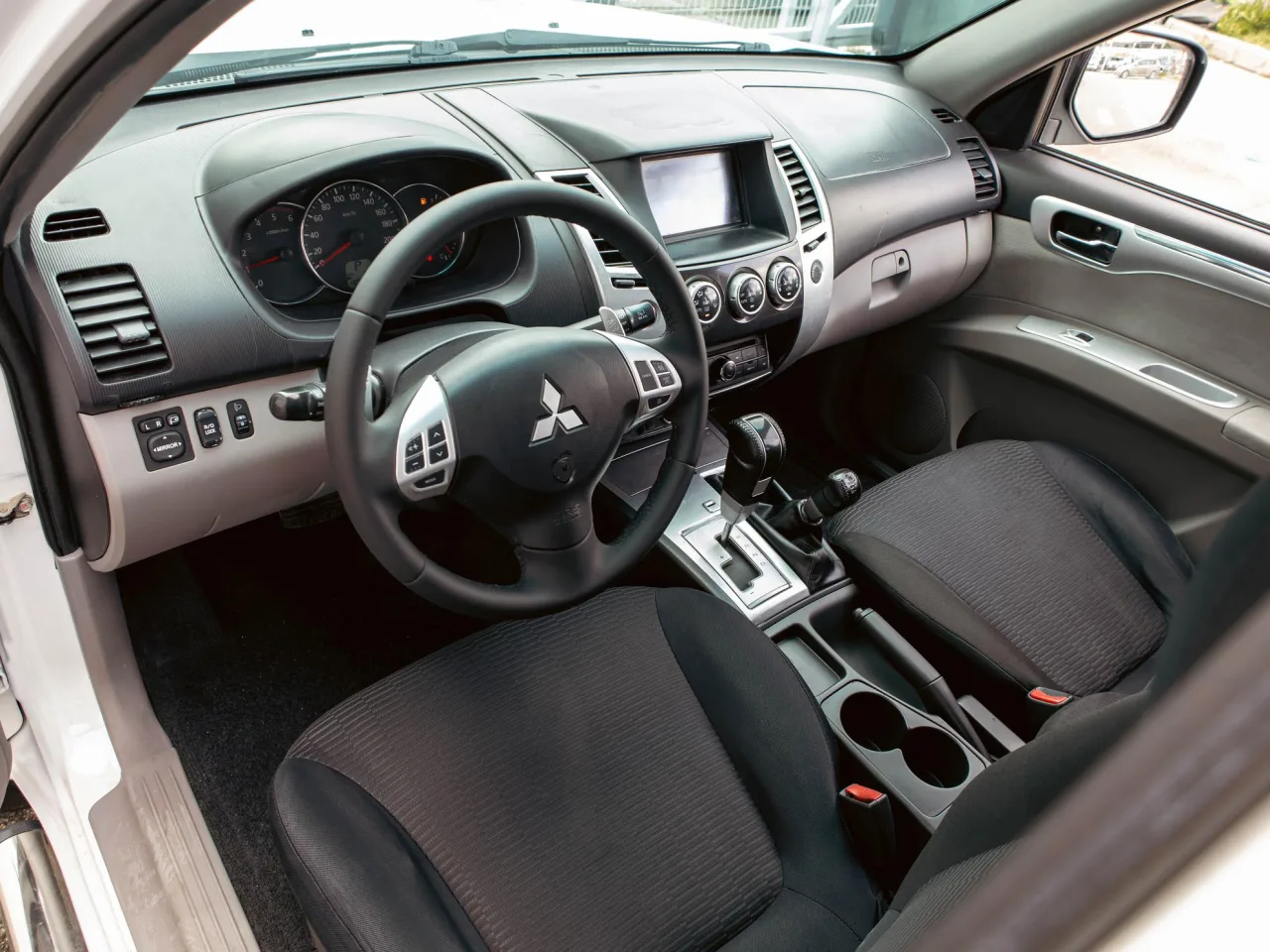 Mitsubishi Pajero Sport