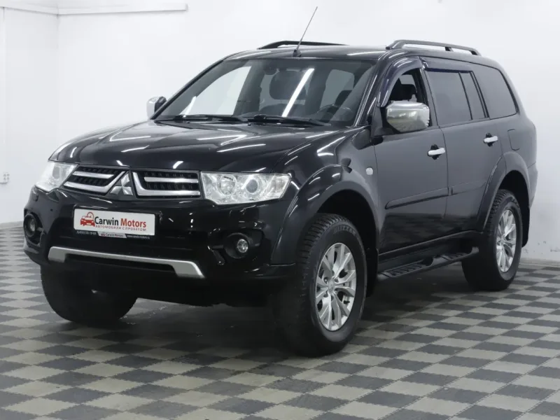 Mitsubishi Pajero Sport 2015
