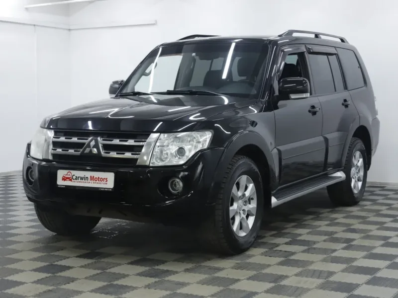Mitsubishi Pajero 2012