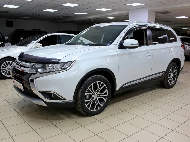 Mitsubishi Outlander 2015