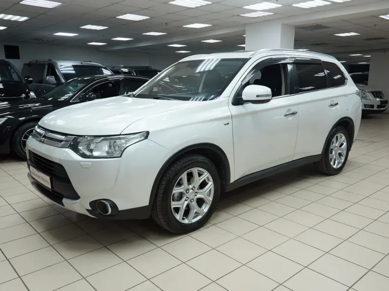 Mitsubishi Outlander 2014