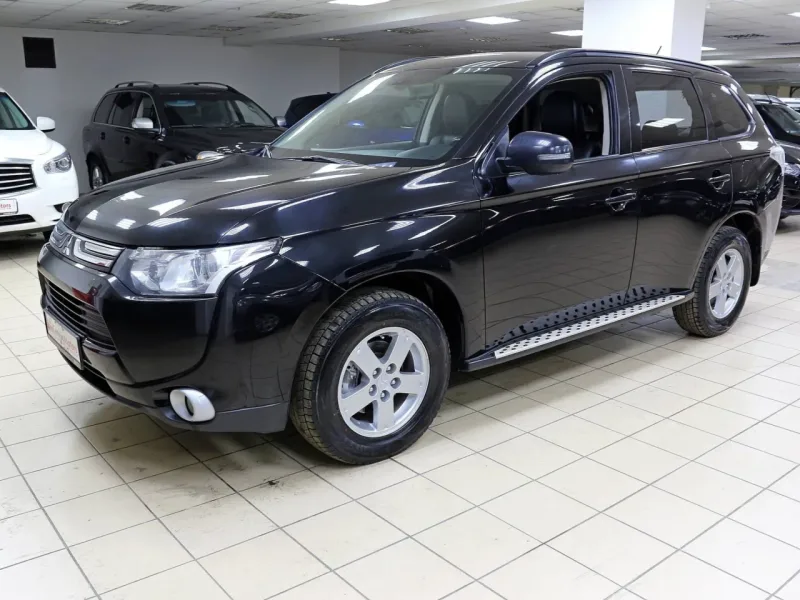 Mitsubishi Outlander 2013