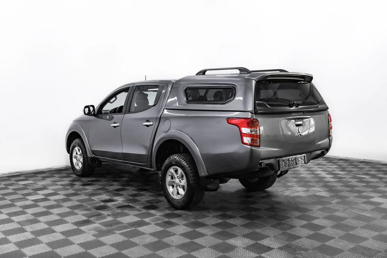 Mitsubishi L200