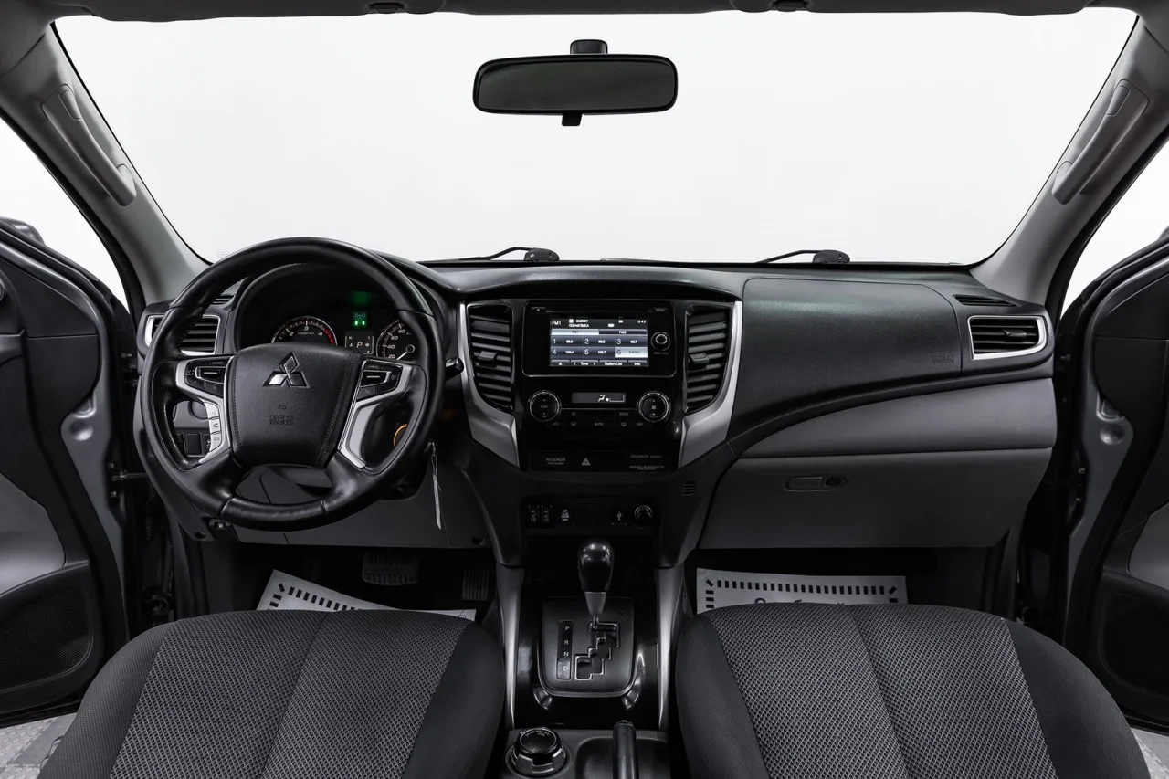 Mitsubishi L200