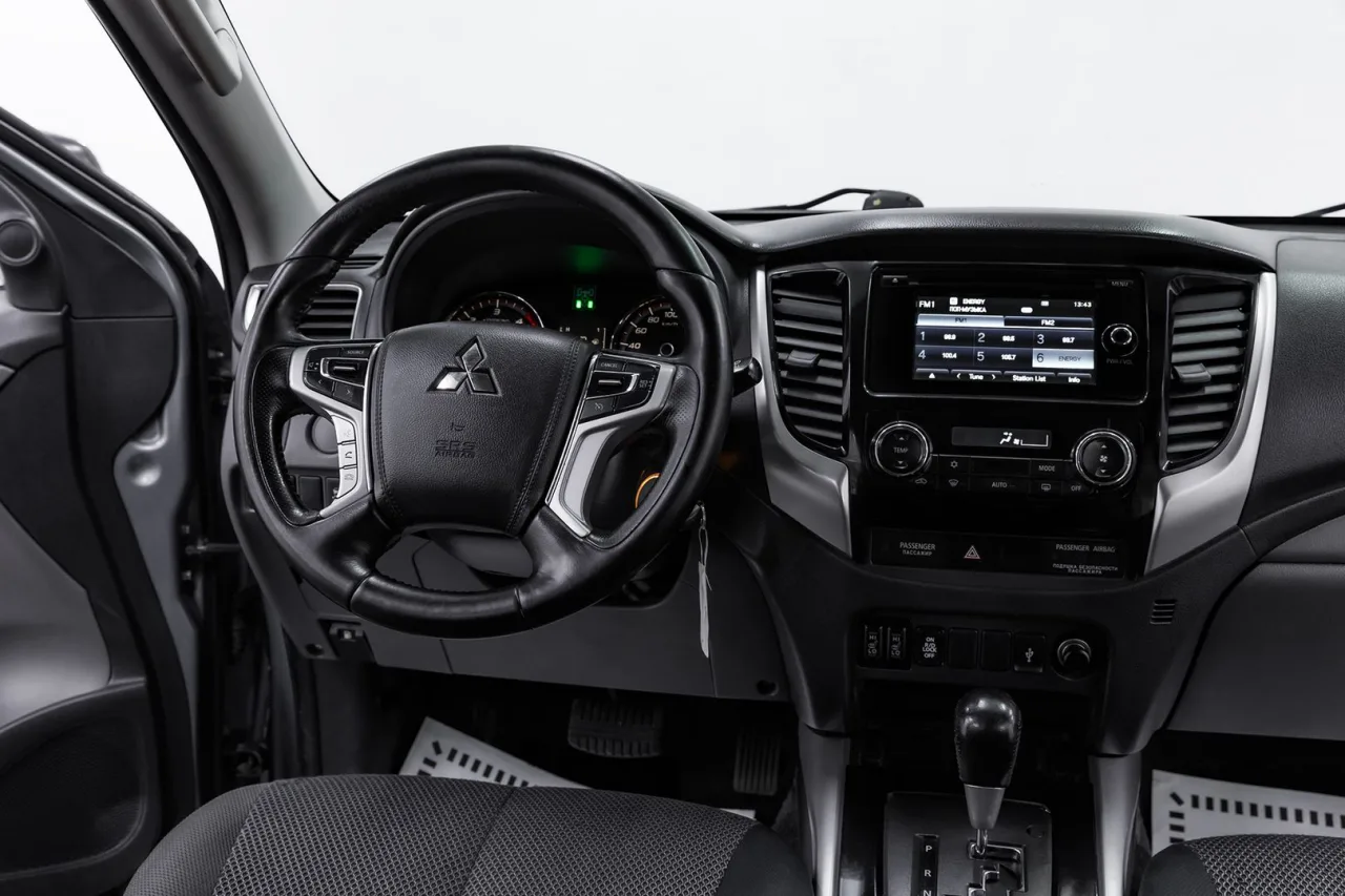 Mitsubishi L200