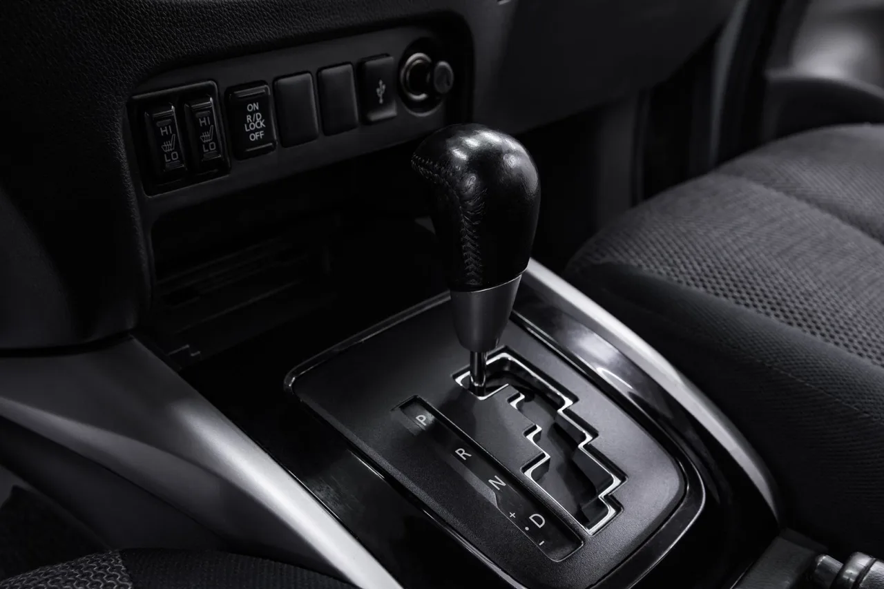 Mitsubishi L200