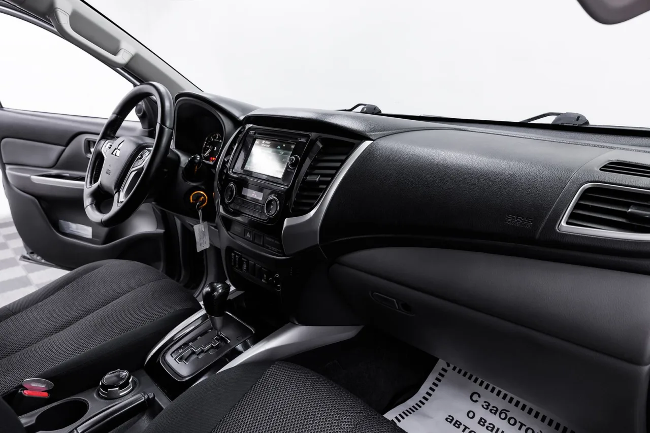 Mitsubishi L200