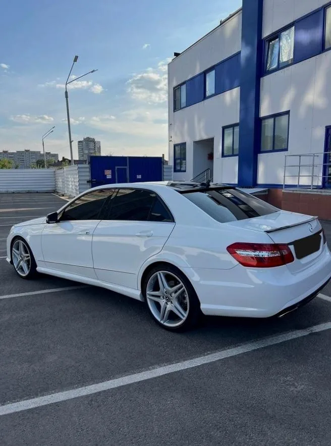 Mercedes-Benz E-Класс