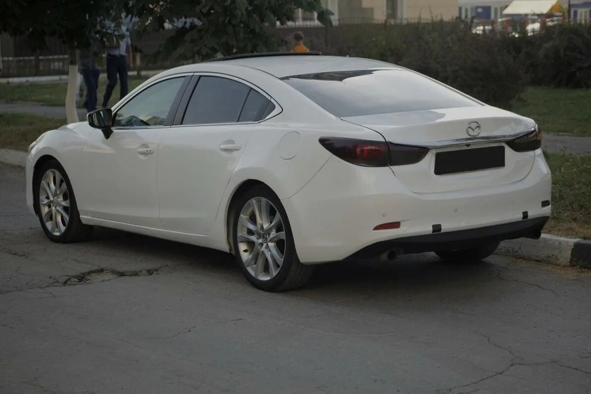 Mazda 6