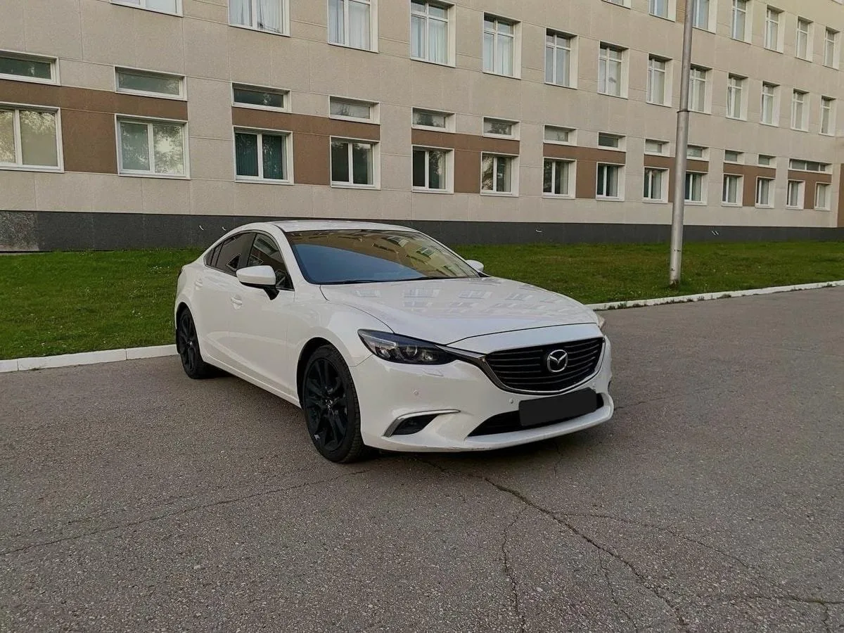 Mazda 6