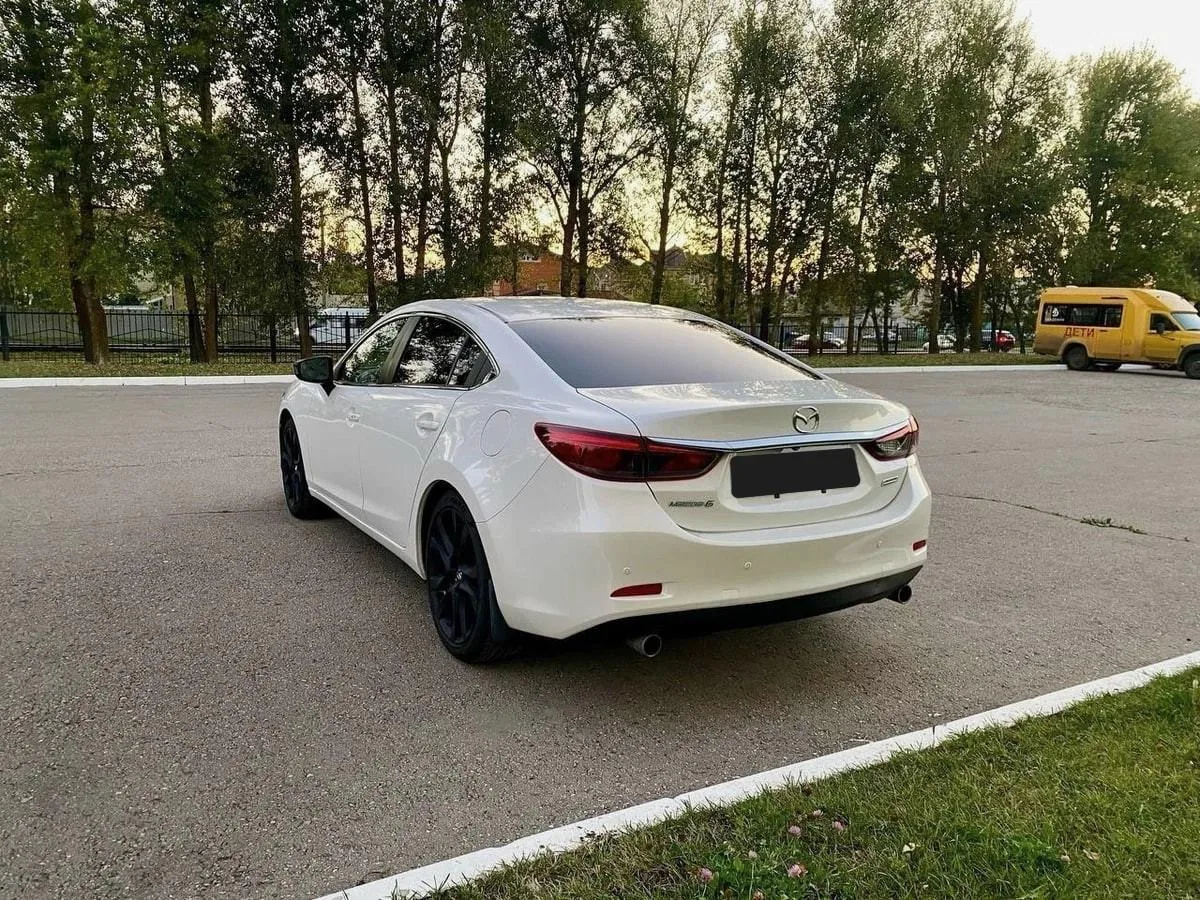 Mazda 6