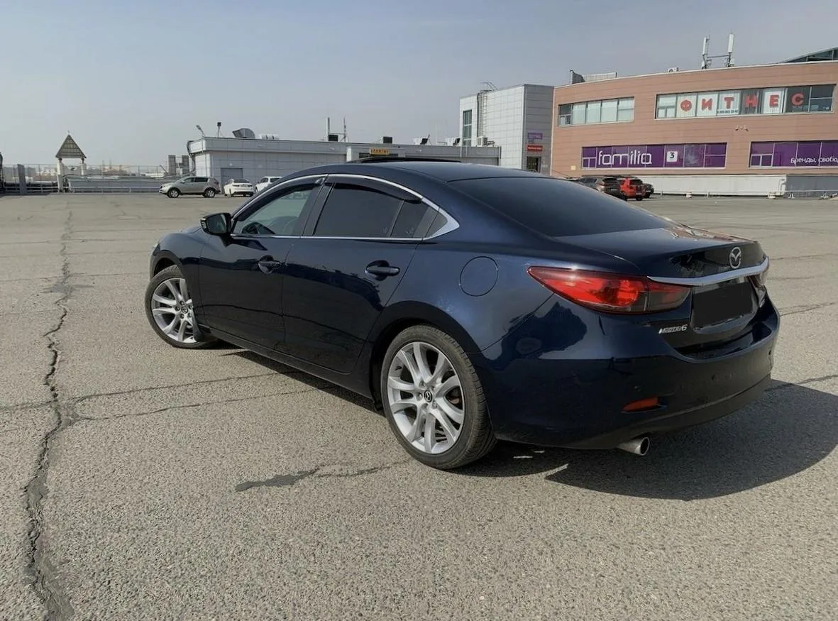 Mazda 6